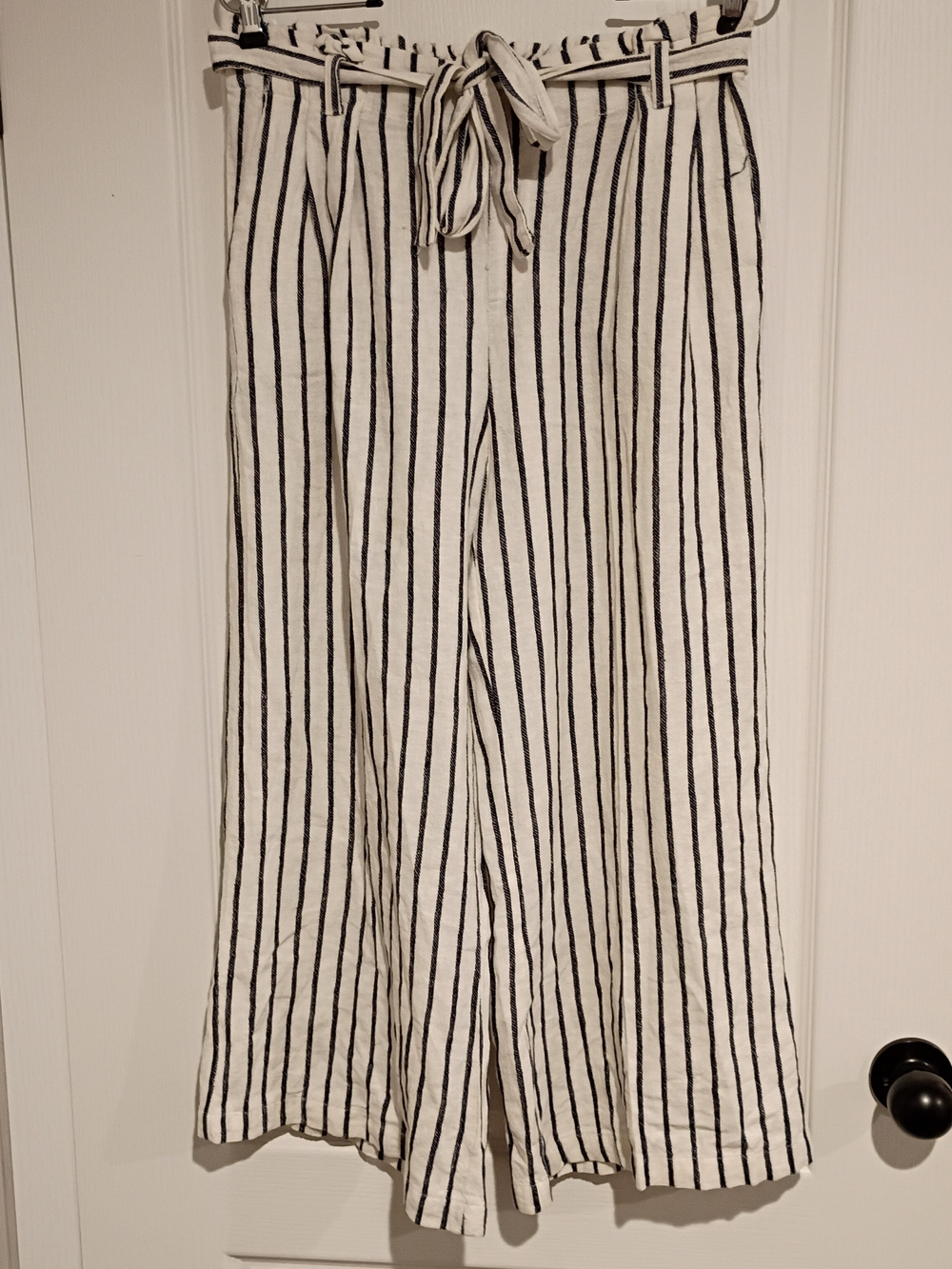 Ellen Tracy Linen-Blend Black & White Striped Wide Leg Pants - Size Small